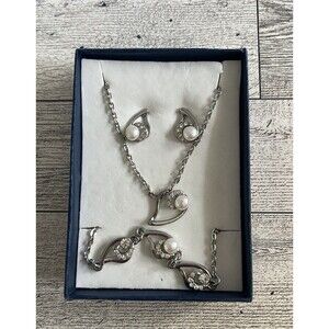 Jewelry Set Earrings Necklace Bracelet Silver tone Chain Faux Pearl